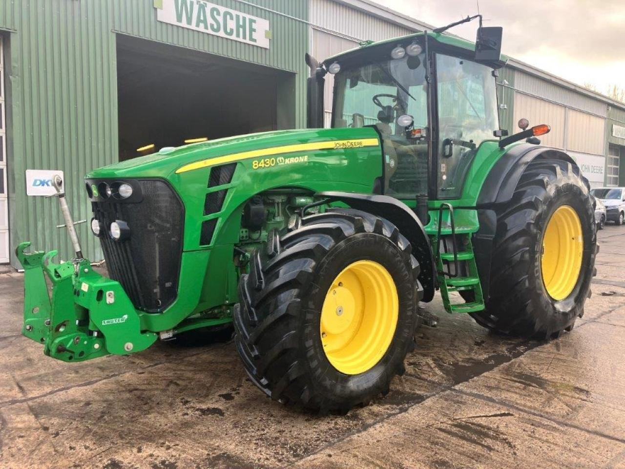 John Deere 8430 - Tractor: foto 1 John Deere 8430 - Tractor: foto 1