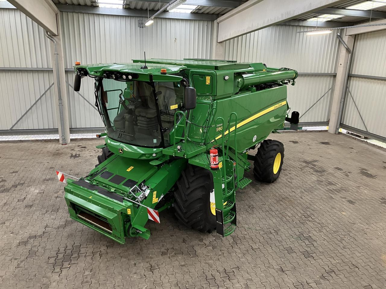 John Deere T560 - Cosechadora de granos: foto 1 John Deere T560 - Cosechadora de granos: foto 1