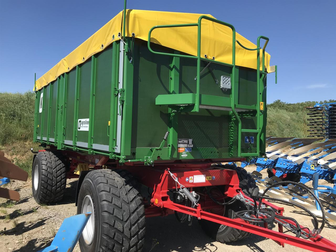 Kröger HKD 302 - Remolque volquete: foto 1 Kröger HKD 302 - Remolque volquete: foto 1