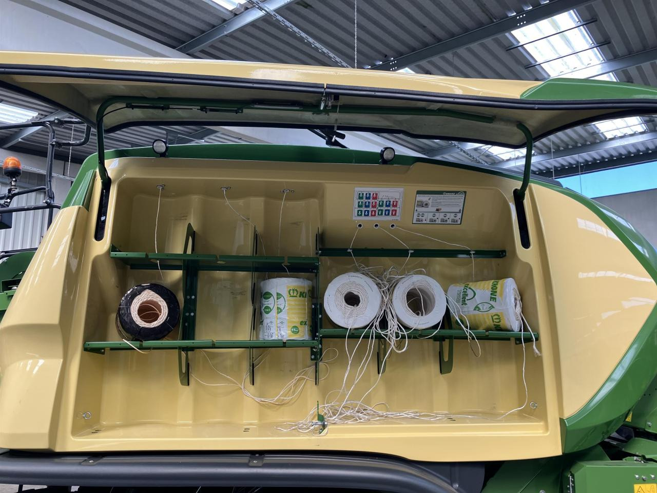 Empacadora de pacas cuadradas Krone Big Pack 1270 VC: foto 15 Empacadora de pacas cuadradas Krone Big Pack 1270 VC: foto 15