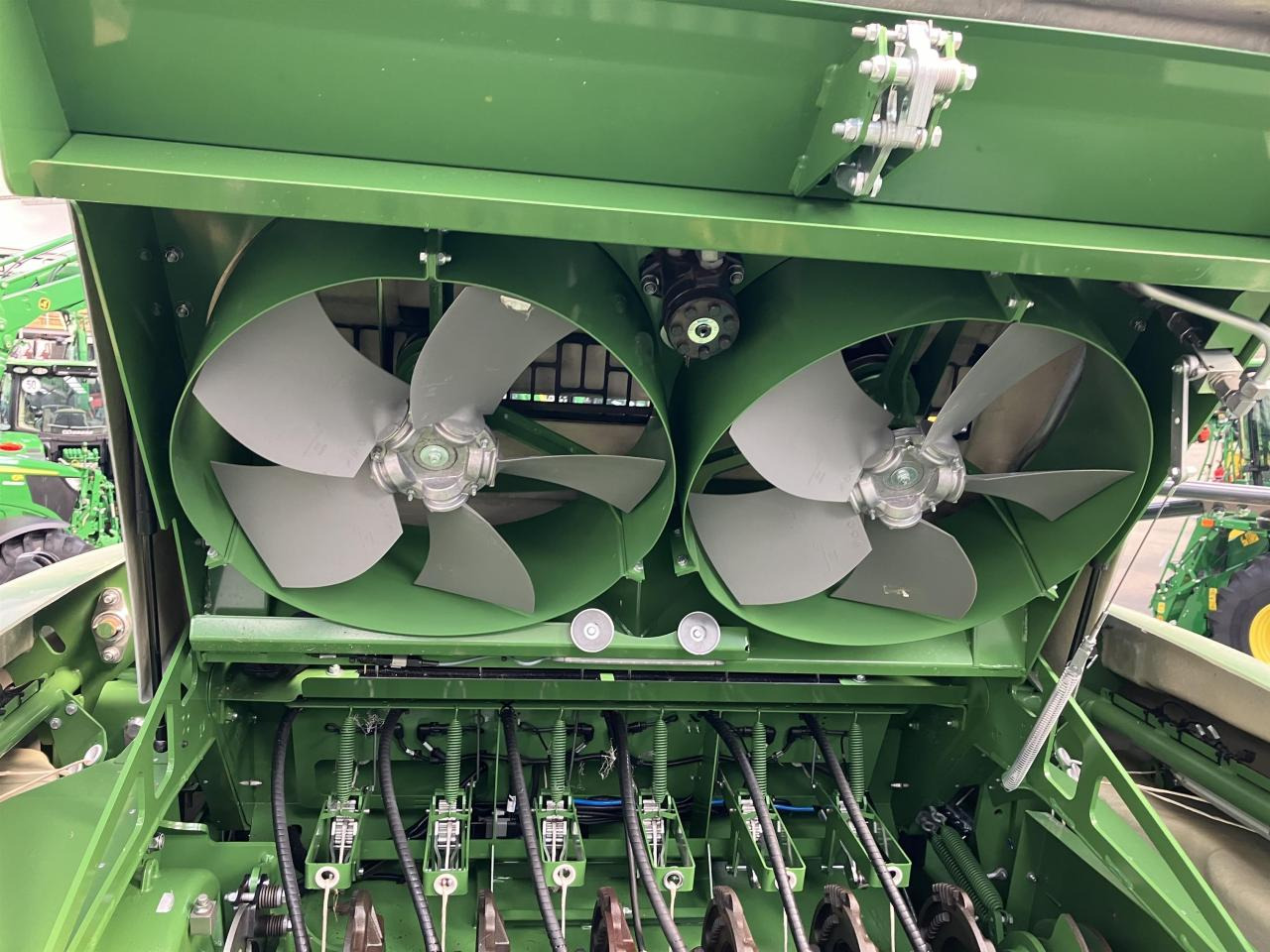 Empacadora de pacas cuadradas Krone Big Pack 1270 VC: foto 30 Empacadora de pacas cuadradas Krone Big Pack 1270 VC: foto 30