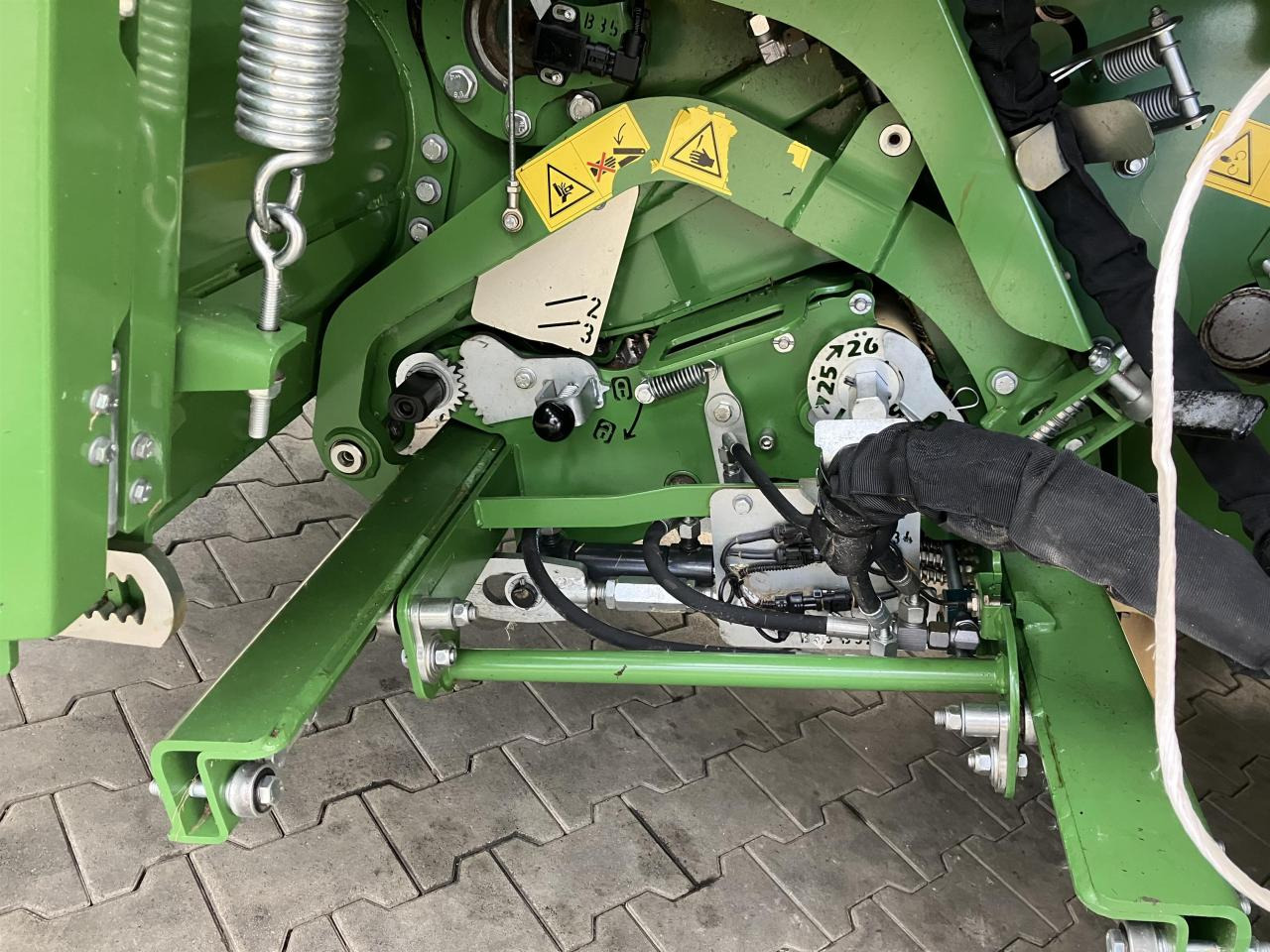 Empacadora de pacas cuadradas Krone Big Pack 1270 VC: foto 19 Empacadora de pacas cuadradas Krone Big Pack 1270 VC: foto 19