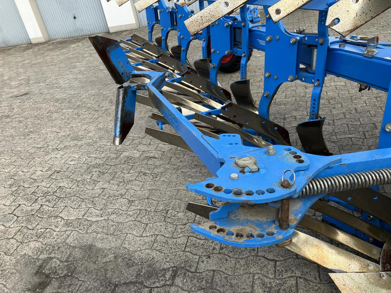 Lemken Juwel 8 MV 5+1 N 100 - Arado: foto 4 Lemken Juwel 8 MV 5+1 N 100 - Arado: foto 4