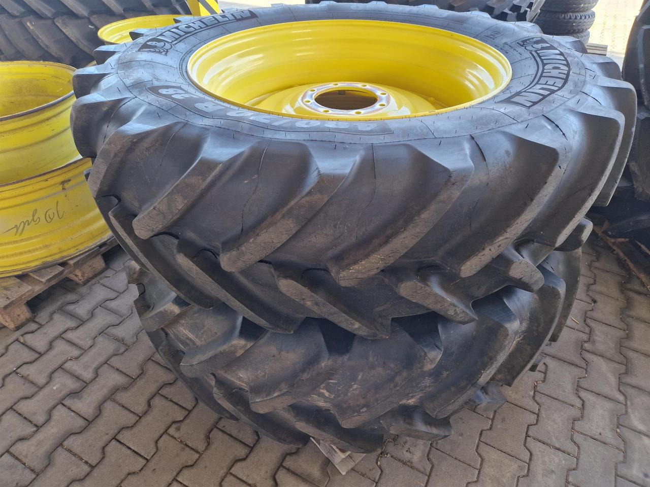 Michelin 480/70R38 - Neumático para Maquinaria agrícola: foto 1 Michelin 480/70R38 - Neumático para Maquinaria agrícola: foto 1
