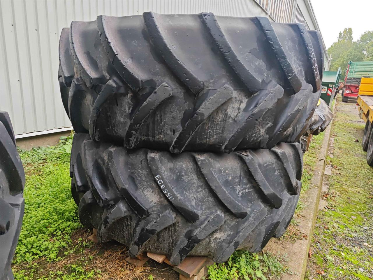 Mitas 600/65R34 - Neumático para Maquinaria agrícola: foto 3 Mitas 600/65R34 - Neumático para Maquinaria agrícola: foto 3