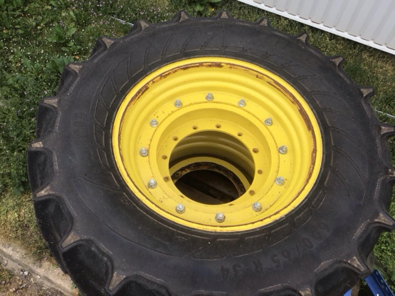 Mitas 680/80R42 - Neumático para Maquinaria agrícola: foto 1 Mitas 680/80R42 - Neumático para Maquinaria agrícola: foto 1