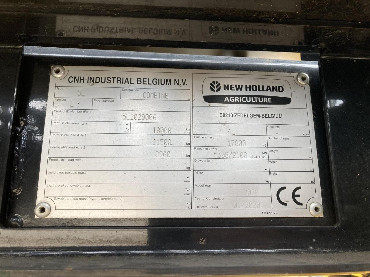 New Holland CX 8.90 - Cosechadora de granos: foto 3 New Holland CX 8.90 - Cosechadora de granos: foto 3