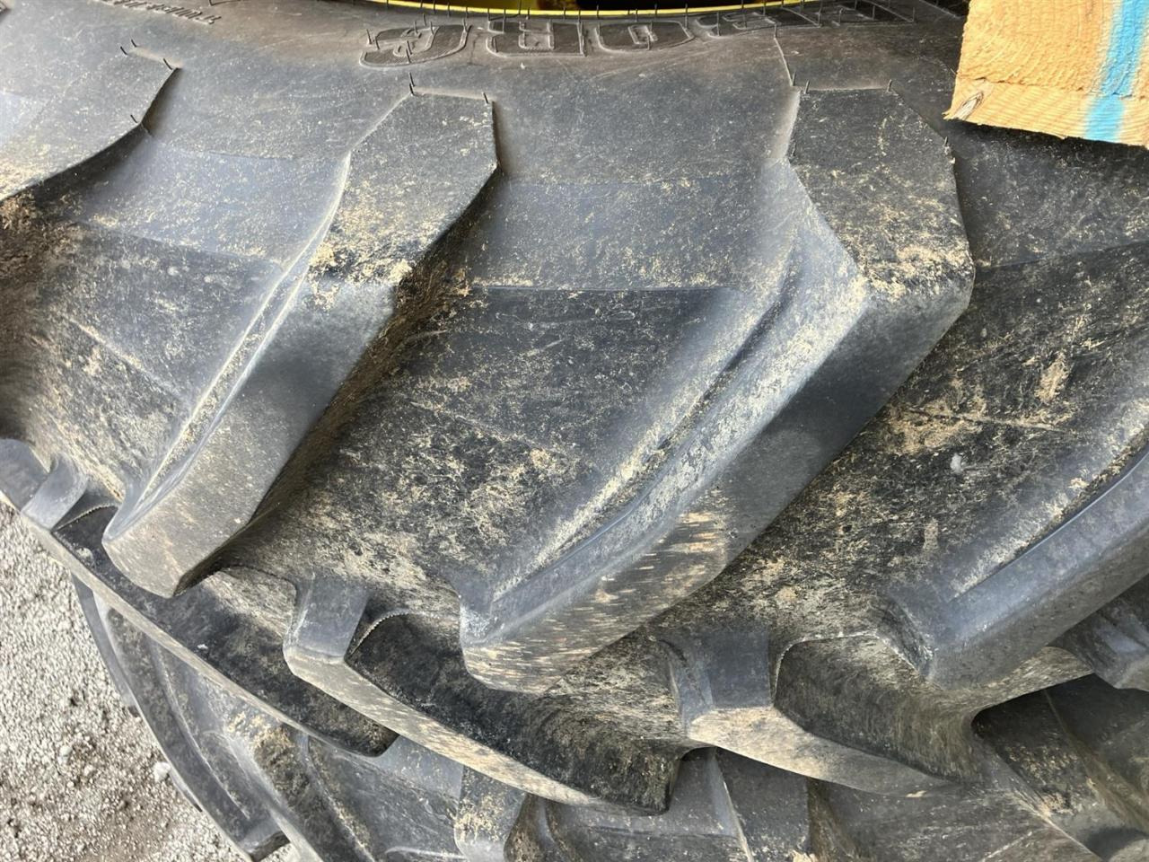 Trelleborg 520/70R38 - Neumático para Maquinaria agrícola: foto 3 Trelleborg 520/70R38 - Neumático para Maquinaria agrícola: foto 3