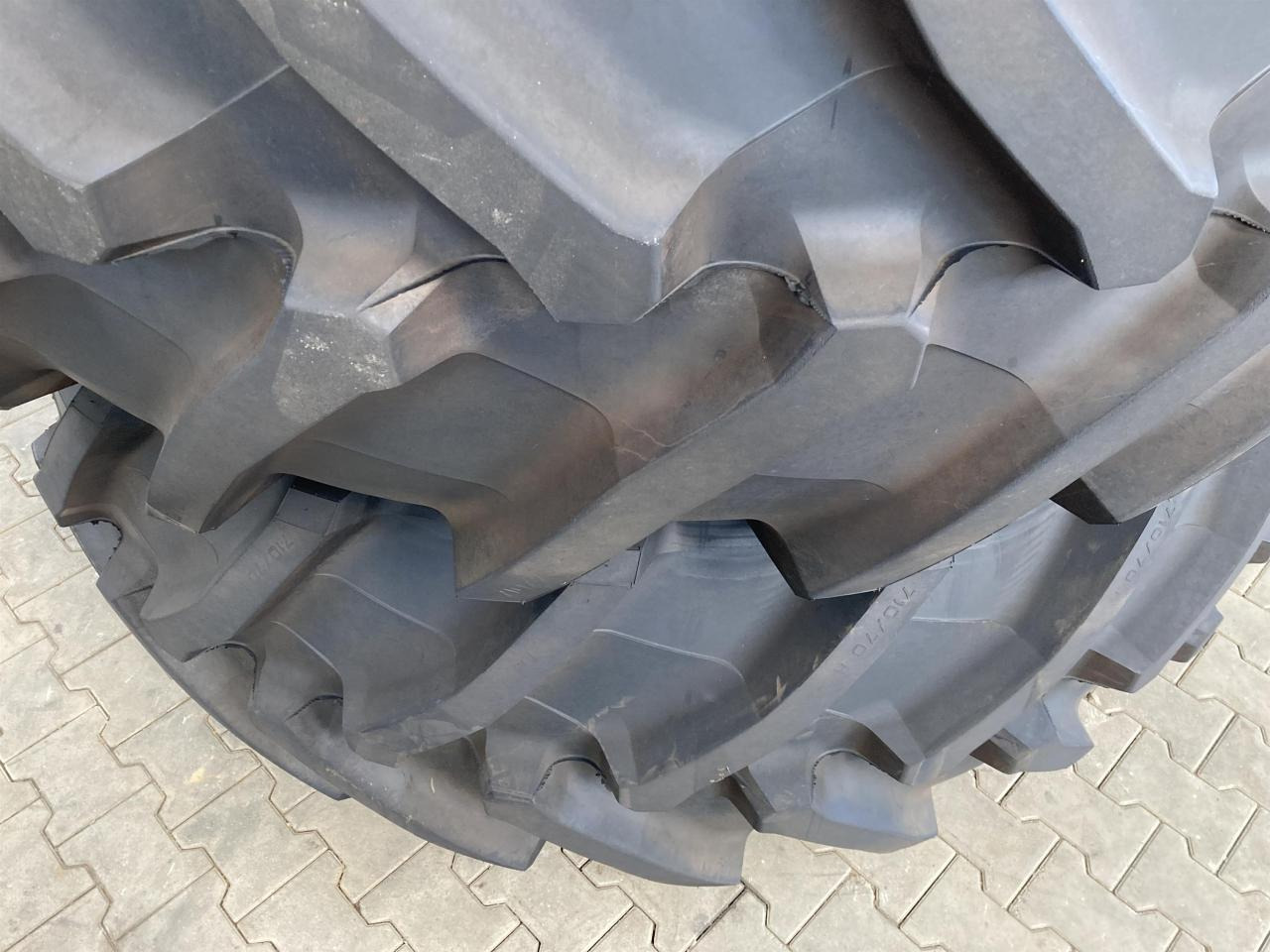 Trelleborg 710/70R42 - Neumático para Maquinaria agrícola: foto 4 Trelleborg 710/70R42 - Neumático para Maquinaria agrícola: foto 4