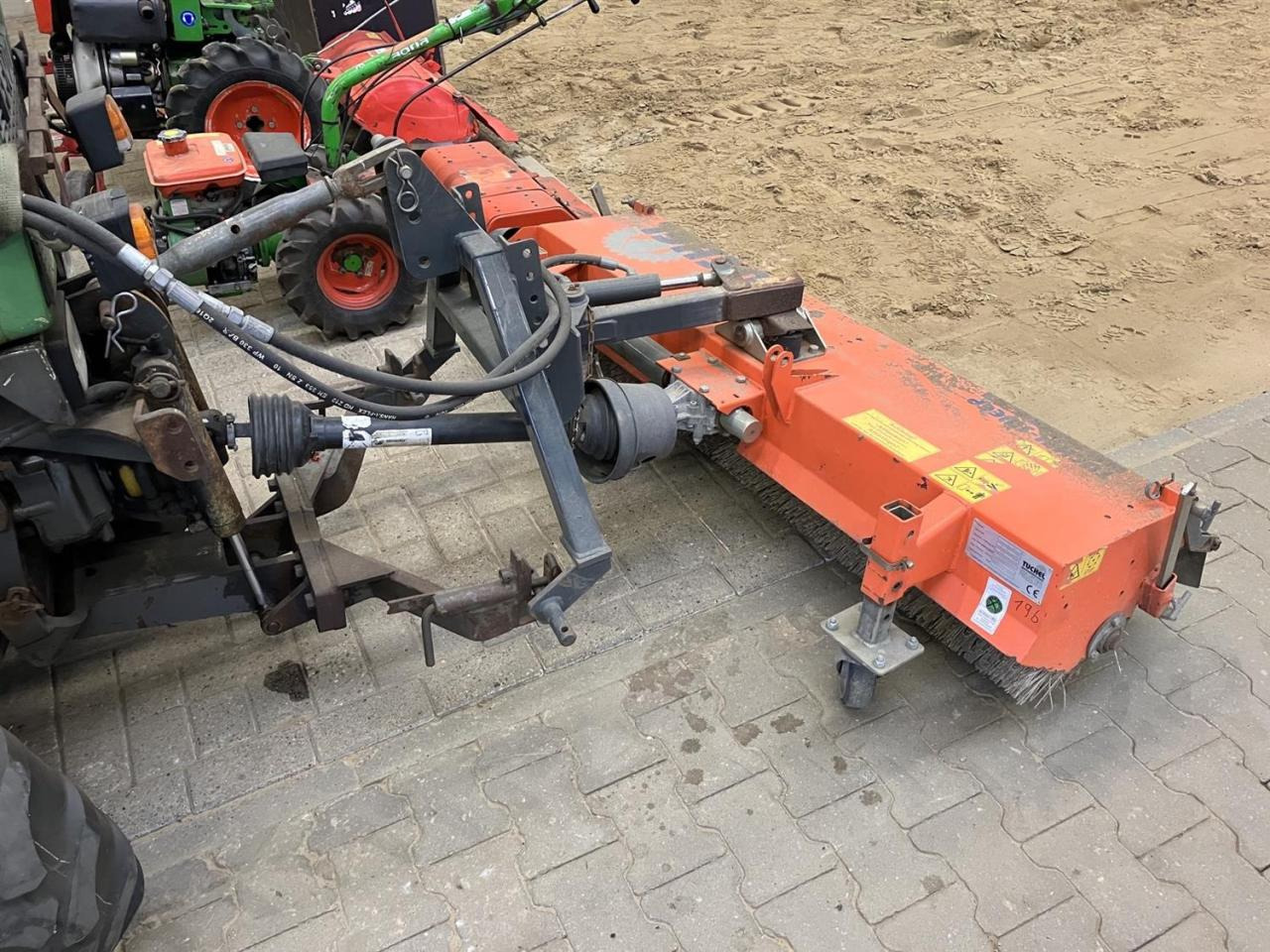 Tuchel Simplex 150 - Barredora cucharón: foto 3 Tuchel Simplex 150 - Barredora cucharón: foto 3