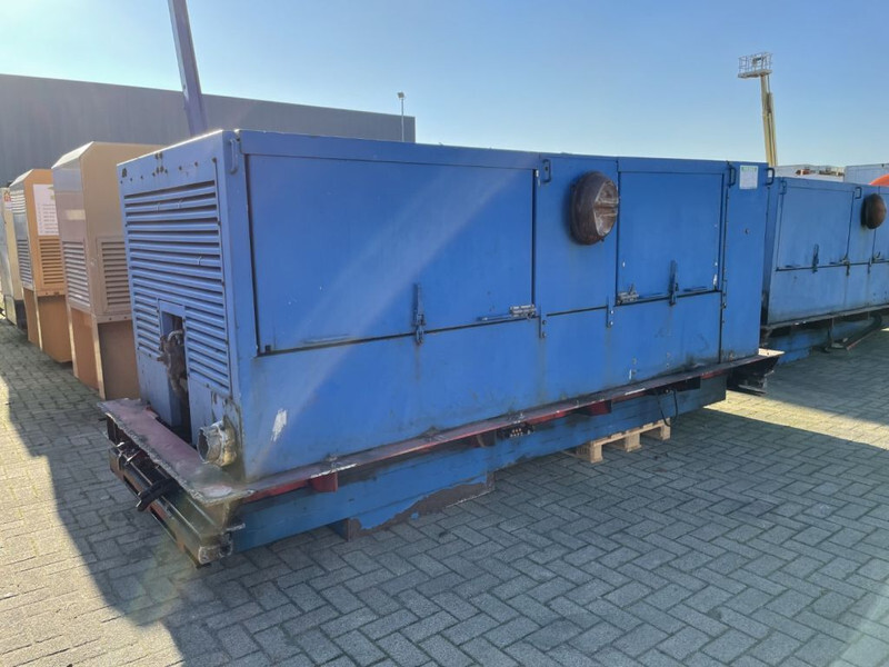 Caterpillar C 13 Leroy Somer 400 kVA Silent generatorset - Generador industriale: foto 1 Caterpillar C 13 Leroy Somer 400 kVA Silent generatorset - Generador industriale: foto 1