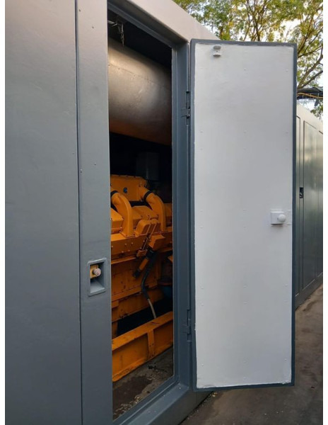 Generador industriale Cummins KTA 50-G2 Leroy Somer 1400 kVA generatorset in Silent container: foto 12