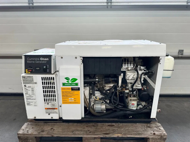 Cummins Onan MDKBP Kubota 4 cilinder Diesel 13.5 kVA Marine Silent generatorset - Generador industriale: foto 2 Cummins Onan MDKBP Kubota 4 cilinder Diesel 13.5 kVA Marine Silent generatorset - Generador industriale: foto 2