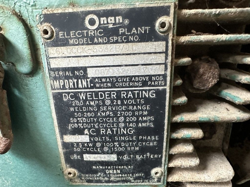 GENERATOR Onan Portaweld 200 Las generator Welding generator 200 Amp Benzine Petrol - Generador industriale: foto 3 GENERATOR Onan Portaweld 200 Las generator Welding generator 200 Amp Benzine Petrol - Generador industriale: foto 3