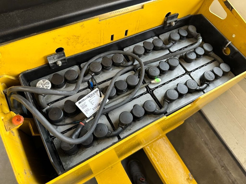 Transpaleta Hyster MP20X FBW 2 ton Palletwagen Elektra Pallettruck Meerijder: foto 8 Transpaleta Hyster MP20X FBW 2 ton Palletwagen Elektra Pallettruck Meerijder: foto 8