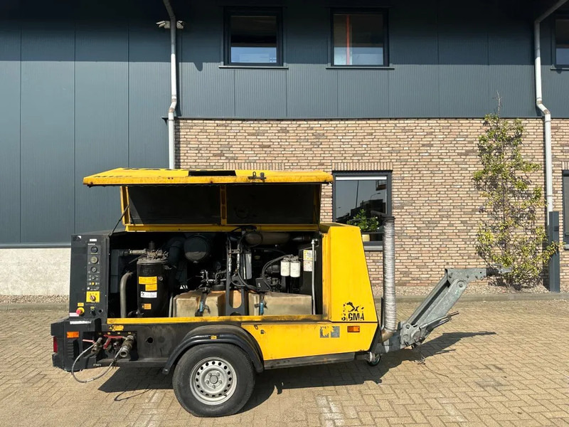 Kaeser M122 Deutz 11.1 m3 / min 10 Bar 83 kW Mobiele Diesel Compressor - Compresor de aire: foto 4 Kaeser M122 Deutz 11.1 m3 / min 10 Bar 83 kW Mobiele Diesel Compressor - Compresor de aire: foto 4