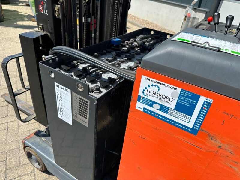 Toyota 6FBRE14 Triplex 1.4 ton Triplex Elektra Reachtruck - Retráctil: foto 5 Toyota 6FBRE14 Triplex 1.4 ton Triplex Elektra Reachtruck - Retráctil: foto 5