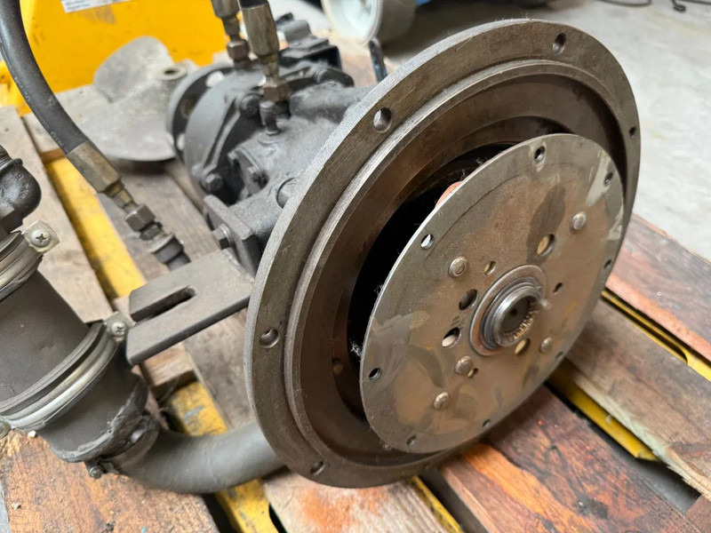 Velvet Drive AS3 70C Keerkoppeling Ratio 2.10:1 Gearbox - Motor para Equipo de manutención: foto 5 Velvet Drive AS3 70C Keerkoppeling Ratio 2.10:1 Gearbox - Motor para Equipo de manutención: foto 5