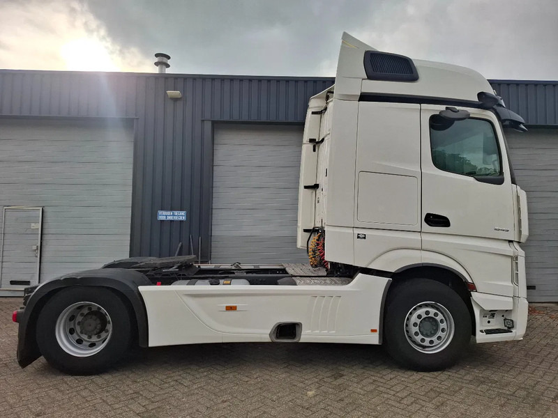 Mercedes-Benz Actros 1945 More PCS in stock - Cabeza tractora: foto 5 Mercedes-Benz Actros 1945 More PCS in stock - Cabeza tractora: foto 5