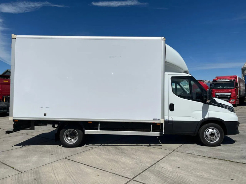 Furgoneta caja cerrada Iveco Daily 35C16 Achterdeuren (15 diverse modellen op voorraad): foto 6 Furgoneta caja cerrada Iveco Daily 35C16 Achterdeuren (15 diverse modellen op voorraad): foto 6