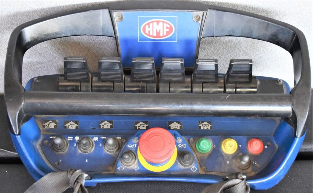 Cabeza tractora MAN TGS 18.400 Sattelzugmaschine + KRAN/FUNK: foto 13 Cabeza tractora MAN TGS 18.400 Sattelzugmaschine + KRAN/FUNK: foto 13