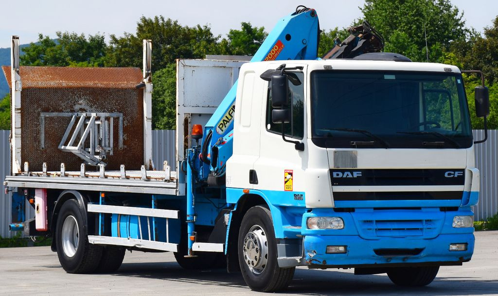 DAF CF 75.310* KRAN / FUNK + LIFT DAF CF 75.310* KRAN / FUNK + LIFT - Camión grúa: foto 4 DAF CF 75.310* KRAN / FUNK + LIFT DAF CF 75.310* KRAN / FUNK + LIFT - Camión grúa: foto 4