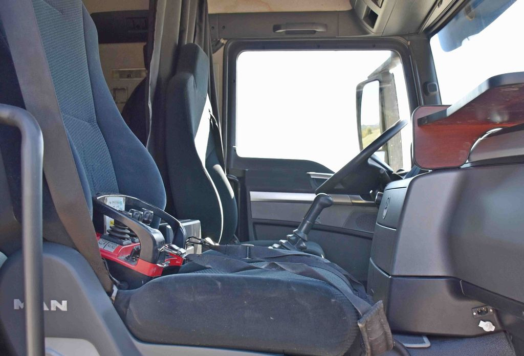 Camión grúa MAN TGS 26.480 * PK 27002 + JIB PJ060 + FUNK / 6x4 MAN TGS 26.480 * PK 27002 + JIB PJ060 + FUNK / 6x4: foto 11 Camión grúa MAN TGS 26.480 * PK 27002 + JIB PJ060 + FUNK / 6x4 MAN TGS 26.480 * PK 27002 + JIB PJ060 + FUNK / 6x4: foto 11