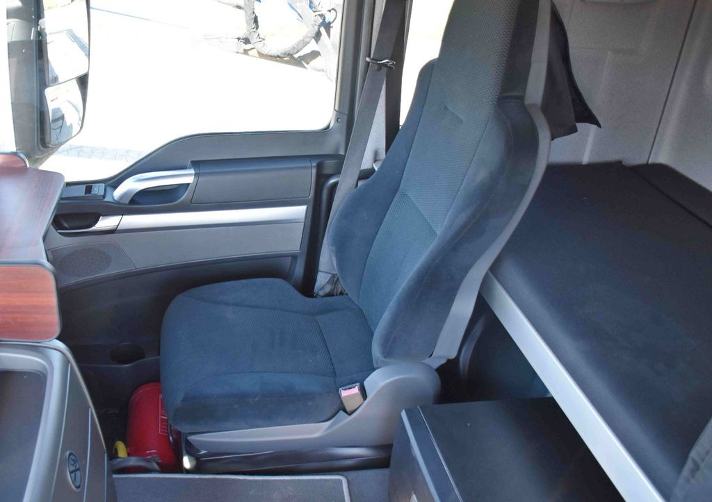 Camión grúa MAN TGS 26.480 * PK 27002 + JIB PJ060 + FUNK / 6x4 MAN TGS 26.480 * PK 27002 + JIB PJ060 + FUNK / 6x4: foto 10 Camión grúa MAN TGS 26.480 * PK 27002 + JIB PJ060 + FUNK / 6x4 MAN TGS 26.480 * PK 27002 + JIB PJ060 + FUNK / 6x4: foto 10