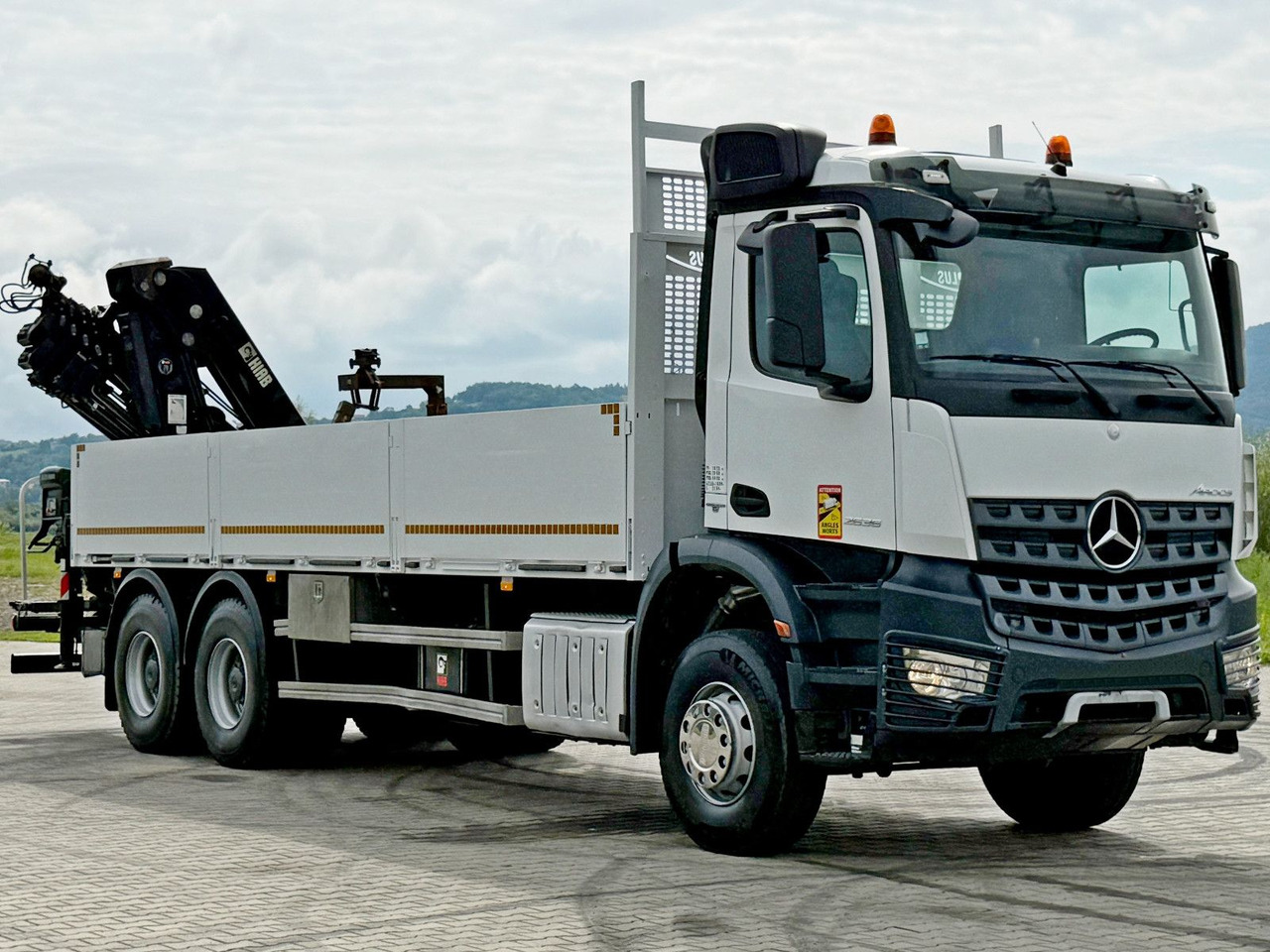 Mercedes-Benz ACTROS 2636 * HIAB 211 E-6 HIDUO/FUNK *6x4 - Camión grúa: foto 3 Mercedes-Benz ACTROS 2636 * HIAB 211 E-6 HIDUO/FUNK *6x4 - Camión grúa: foto 3