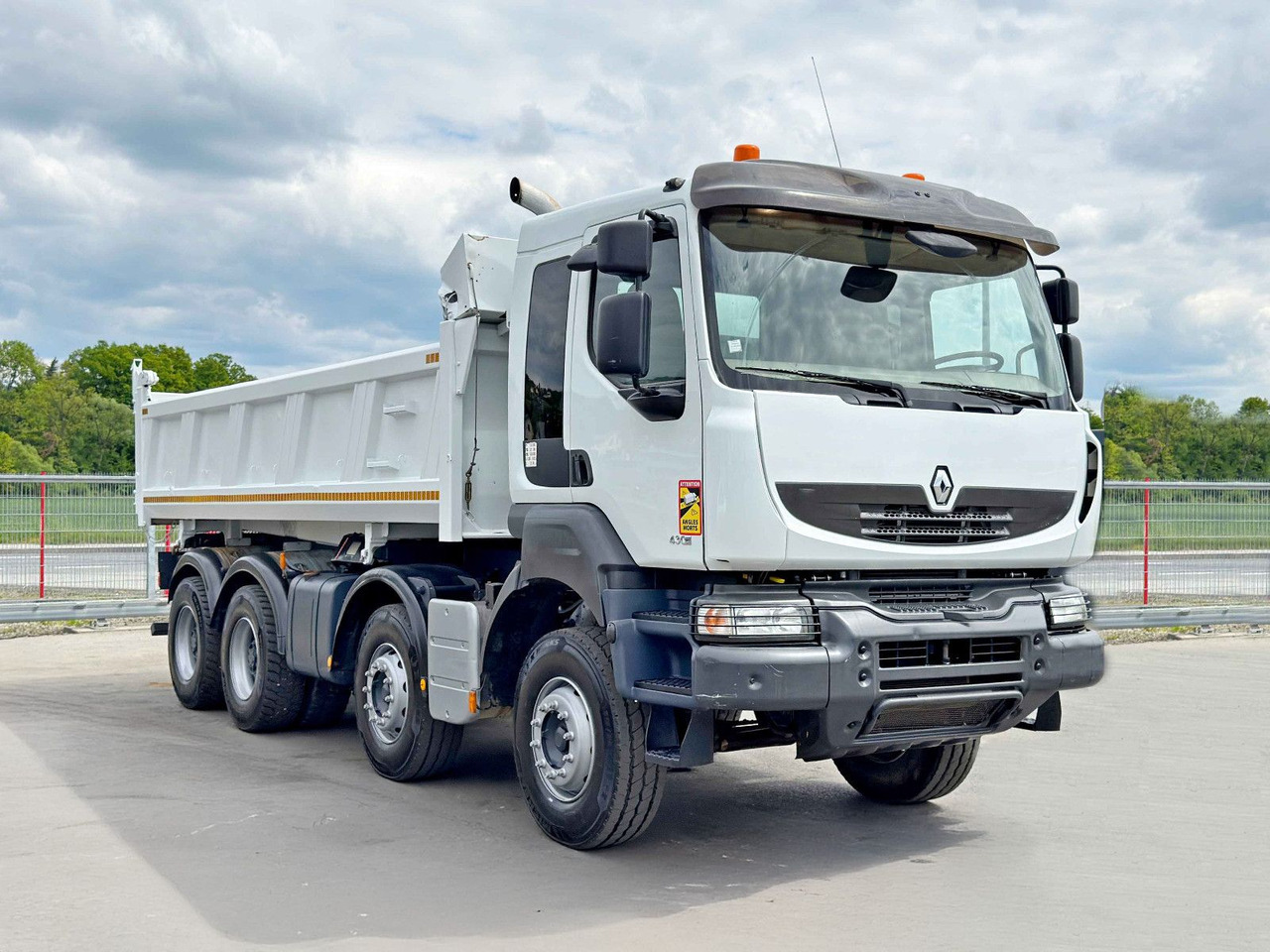 Renault KERAX 430 DXI * KIPPER 6,00 m / 8x4 * TOP - Camión volquete, Camión grúa: foto 1 Renault KERAX 430 DXI * KIPPER 6,00 m / 8x4 * TOP - Camión volquete, Camión grúa: foto 1