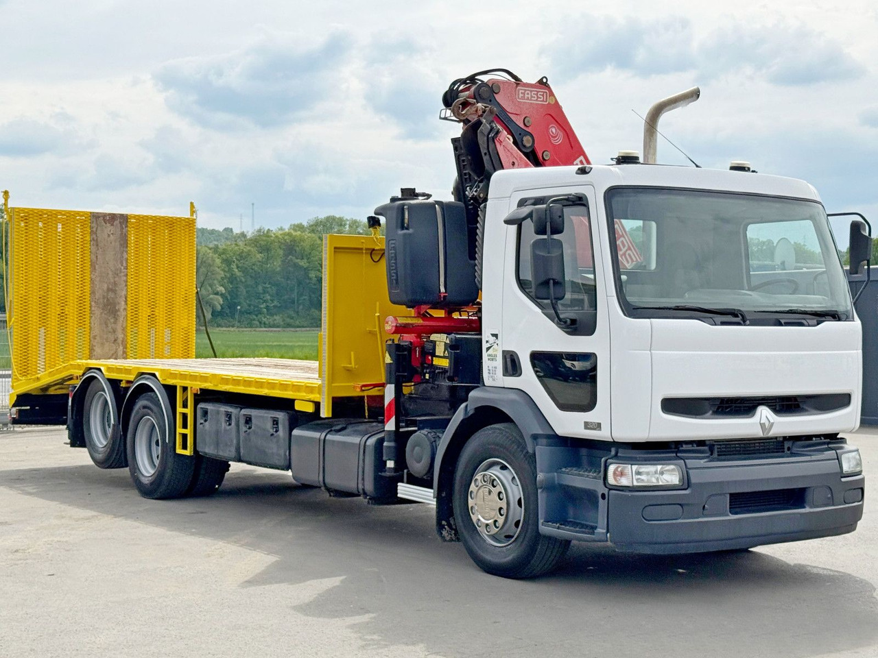 Renault PREMIUM 320 * FASSI F240B.22 + FUNK* TOP - Grua de remolque autos: foto 3 Renault PREMIUM 320 * FASSI F240B.22 + FUNK* TOP - Grua de remolque autos: foto 3