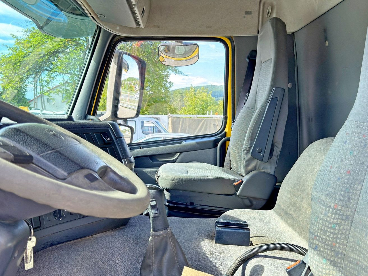 Camión volquete, Camión grúa Volvo FM 370 Kipper 6,20 m + BORDMATIC / 8x4 Volvo FM 12 340 Kipper 5,05 m + BORDMATIC / 6x4: foto 9 Camión volquete, Camión grúa Volvo FM 370 Kipper 6,20 m + BORDMATIC / 8x4 Volvo FM 12 340 Kipper 5,05 m + BORDMATIC / 6x4: foto 9