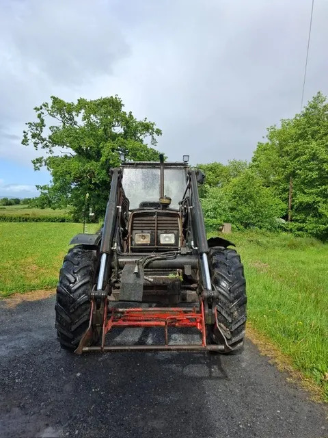 Massey Ferguson 399 c/w Loader - Tractor: foto 3 Massey Ferguson 399 c/w Loader - Tractor: foto 3