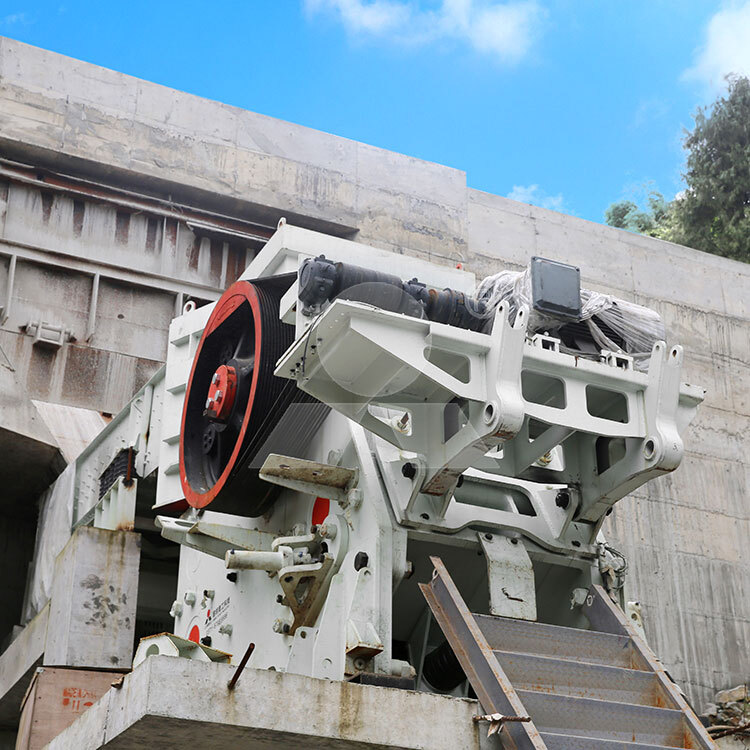 LIMING C6X Quarry Stone Crusher Jaw Crusher Machine For The Stone - Trituradora de mandíbula: foto 3 LIMING C6X Quarry Stone Crusher Jaw Crusher Machine For The Stone - Trituradora de mandíbula: foto 3