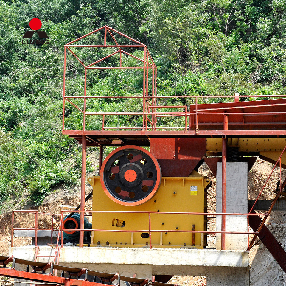 LIMING Large PE 600x900 Gold Ore Jaw Crusher Machine With Vibrating Screen - Trituradora de mandíbula: foto 2 LIMING Large PE 600x900 Gold Ore Jaw Crusher Machine With Vibrating Screen - Trituradora de mandíbula: foto 2