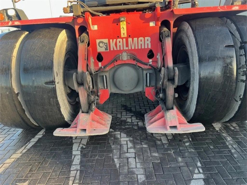 Kalmar DRG450-75S6HCXS - Reach stacker: foto 4 Kalmar DRG450-75S6HCXS - Reach stacker: foto 4