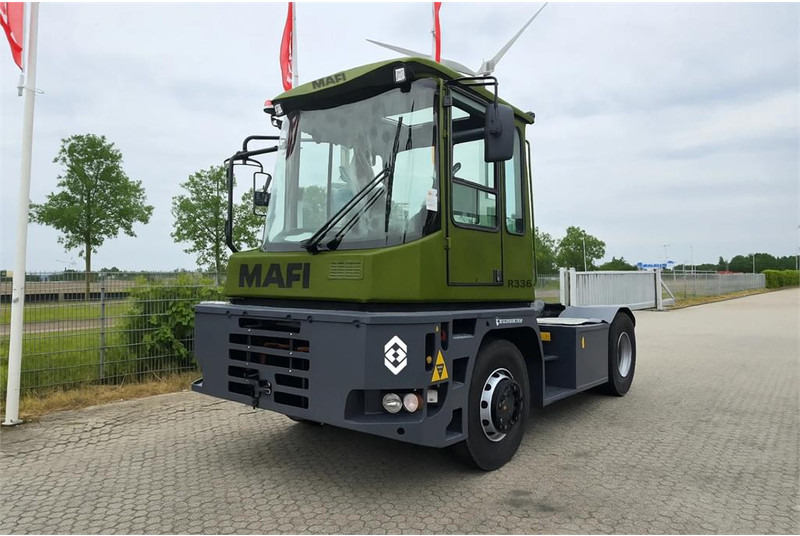Mafi R336 4x4 - Tractor industrial: foto 1 Mafi R336 4x4 - Tractor industrial: foto 1