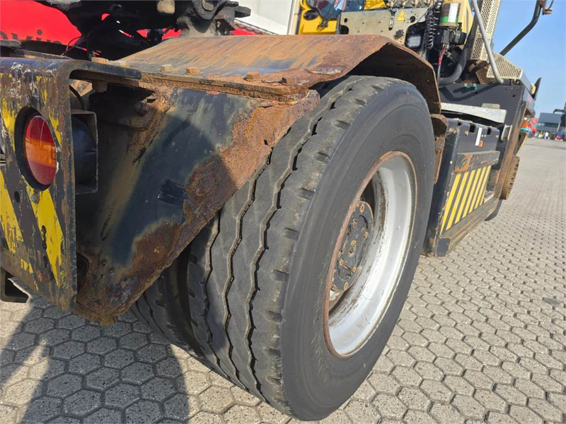 Tractor industrial Terberg RT223 4x4: foto 14