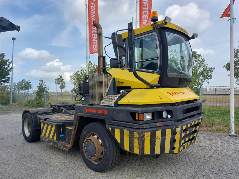 Terberg RT282 4x4 - Tractor industrial: foto 1 Terberg RT282 4x4 - Tractor industrial: foto 1