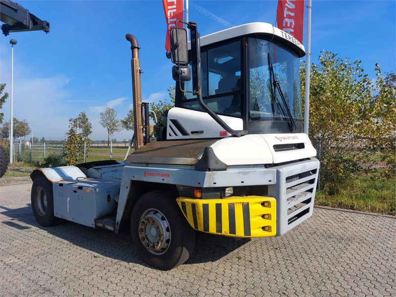 Terberg TT223 - Tractor industrial: foto 1 Terberg TT223 - Tractor industrial: foto 1