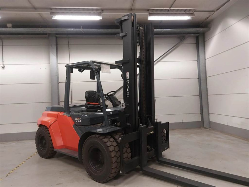 Toyota 8FD70F - Carretilla elevadora diésel: foto 3 Toyota 8FD70F - Carretilla elevadora diésel: foto 3