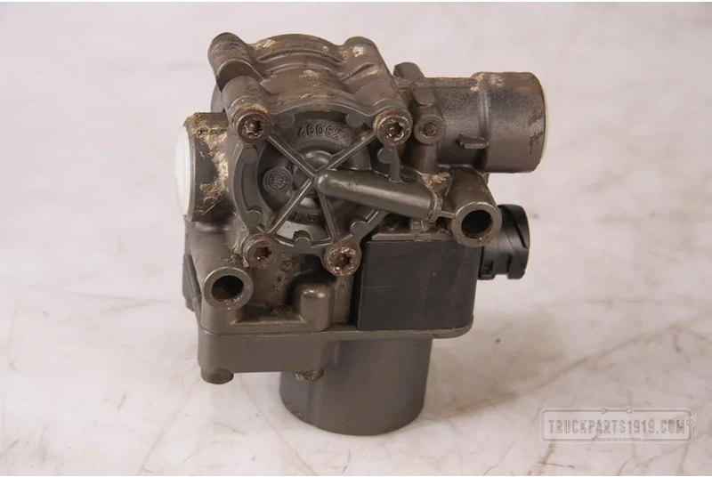 Bosch Compressed Air System Drukregelaar ABS MAN - Válvula para Camión: foto 1 Bosch Compressed Air System Drukregelaar ABS MAN - Válvula para Camión: foto 1