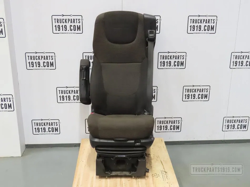 DAF 1978966 Bestuurdersstoel DAF XF 106 - Asiento para Camión: foto 1 DAF 1978966 Bestuurdersstoel DAF XF 106 - Asiento para Camión: foto 1