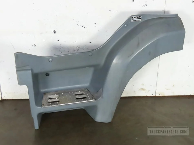 DAF Body & Chassis Parts Instapbak Li DAF CF - Peldaño para Camión: foto 1 DAF Body & Chassis Parts Instapbak Li DAF CF - Peldaño para Camión: foto 1