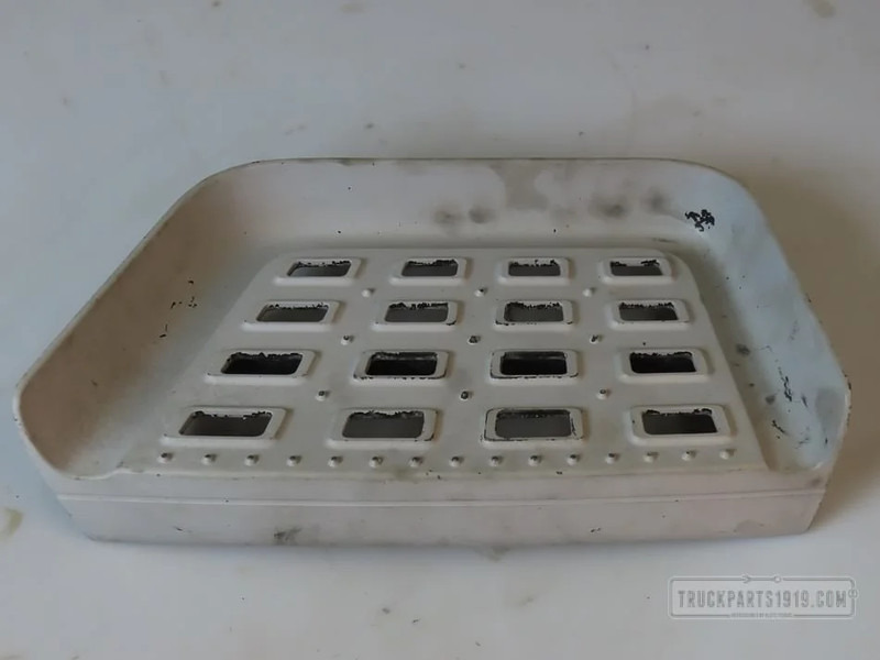 DAF Body & Chassis Parts Opstap trede Re. DAF CF - Peldaño para Camión: foto 1 DAF Body & Chassis Parts Opstap trede Re. DAF CF - Peldaño para Camión: foto 1