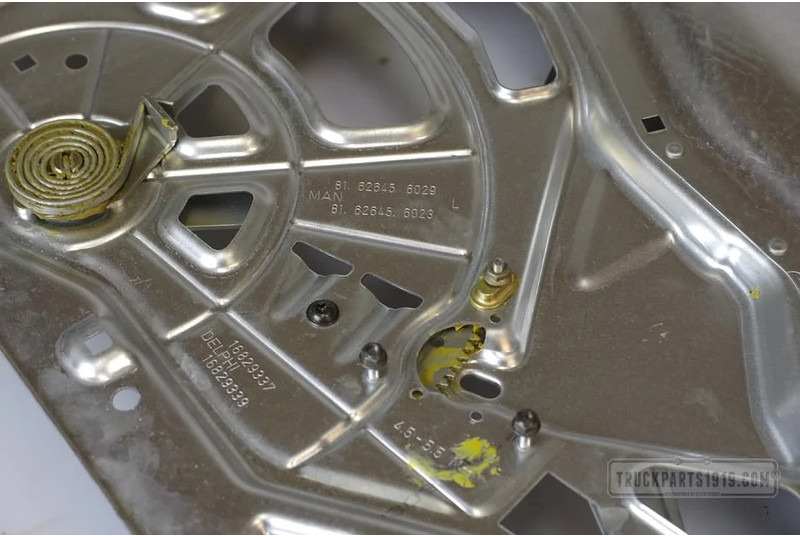 MAN Body & Chassis Parts Raammechaniek Li TGA - Ventana y piezas para Camión: foto 2 MAN Body & Chassis Parts Raammechaniek Li TGA - Ventana y piezas para Camión: foto 2