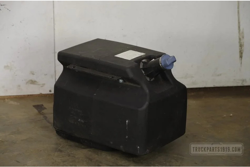 MAN Exhaust System AdBlue Tank 40L. - Depósito de AdBlue para Camión: foto 1 MAN Exhaust System AdBlue Tank 40L. - Depósito de AdBlue para Camión: foto 1