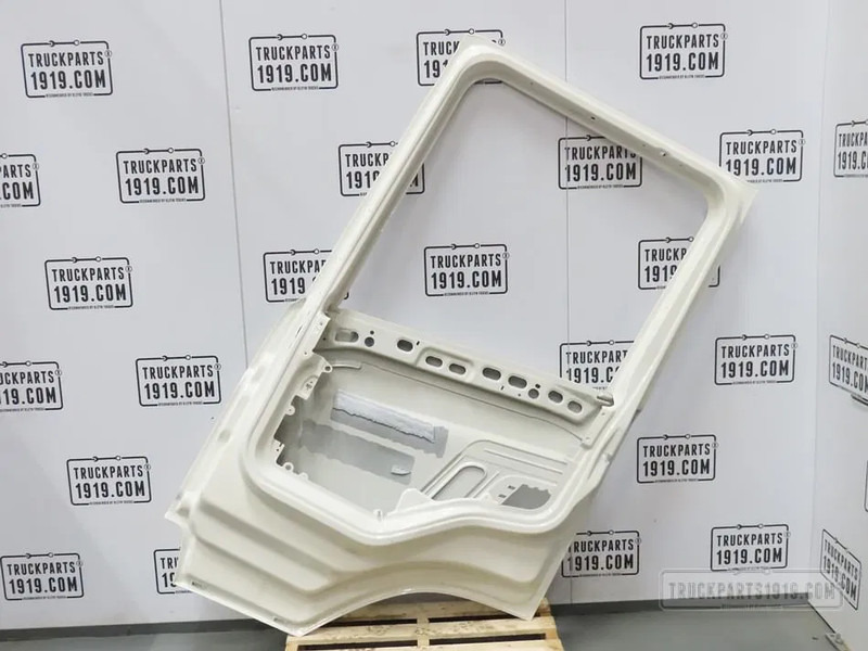 Scania 2653995 Portier Scania Rechts - Puerta y piezas para Camión: foto 2 Scania 2653995 Portier Scania Rechts - Puerta y piezas para Camión: foto 2