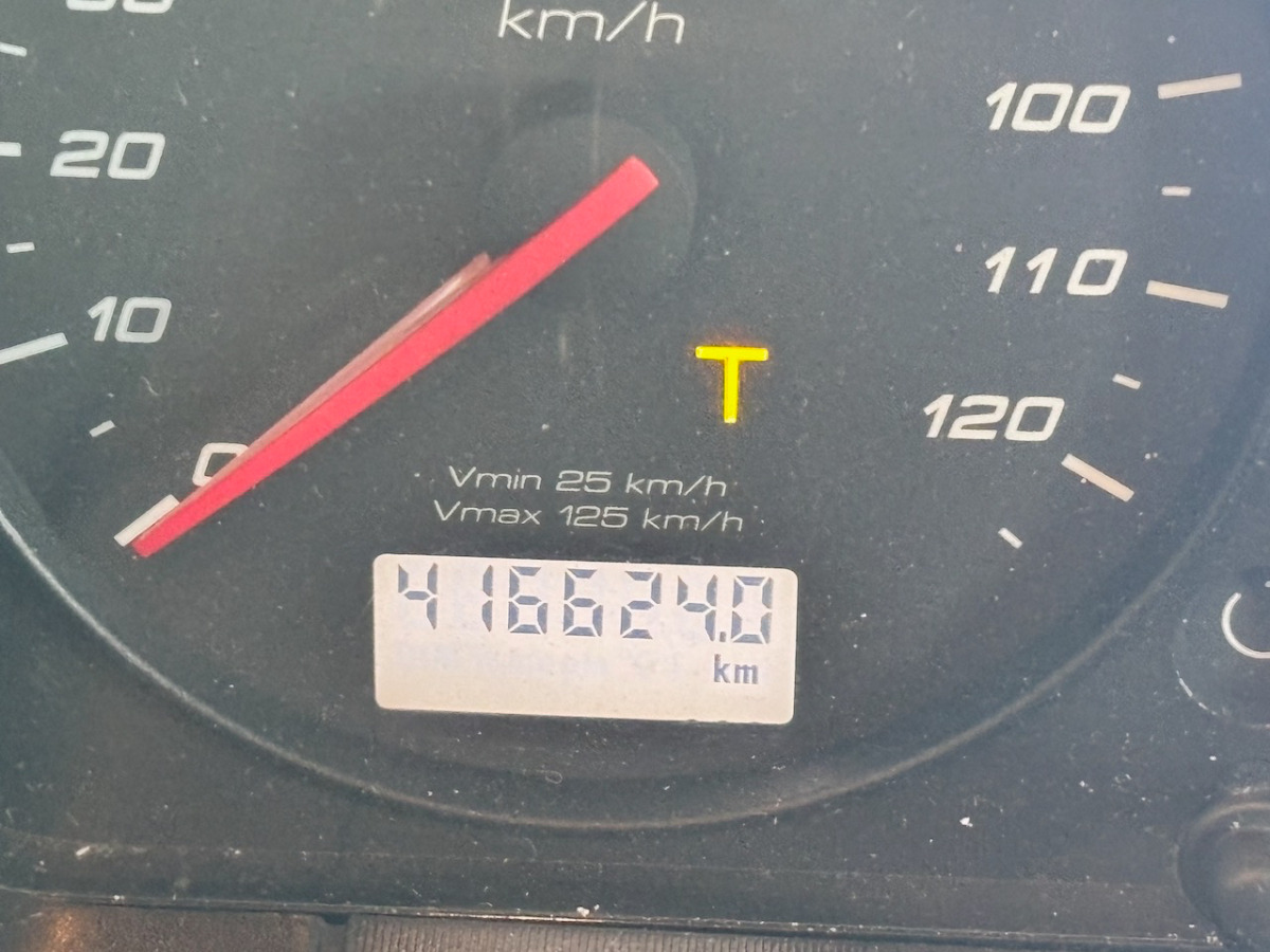 Camión lona IVECO 190S40 Stralis: foto 5