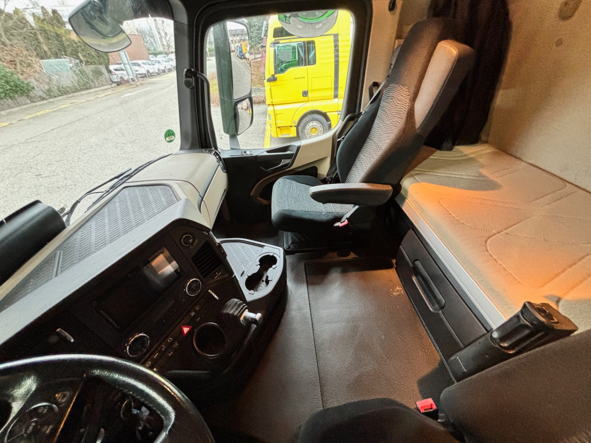 MERCEDES 2543 6x2 - Camión portacontenedore/ Intercambiable: foto 5 MERCEDES 2543 6x2 - Camión portacontenedore/ Intercambiable: foto 5